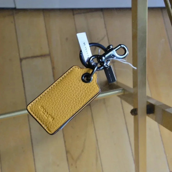Coach CR381 Bottle Opener Key Fob In Colorblock - Picture 1 of 8